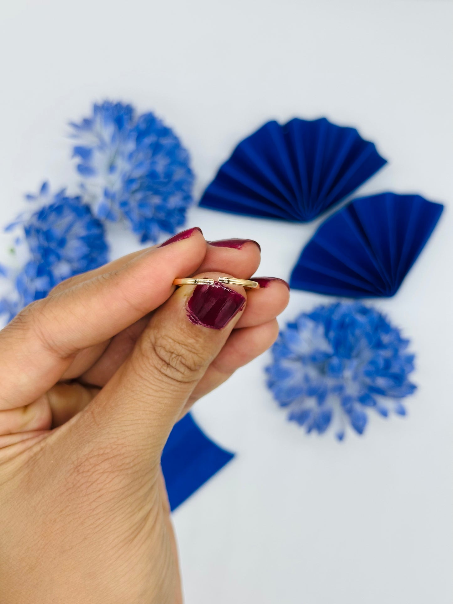 Petal Glimmer Ring