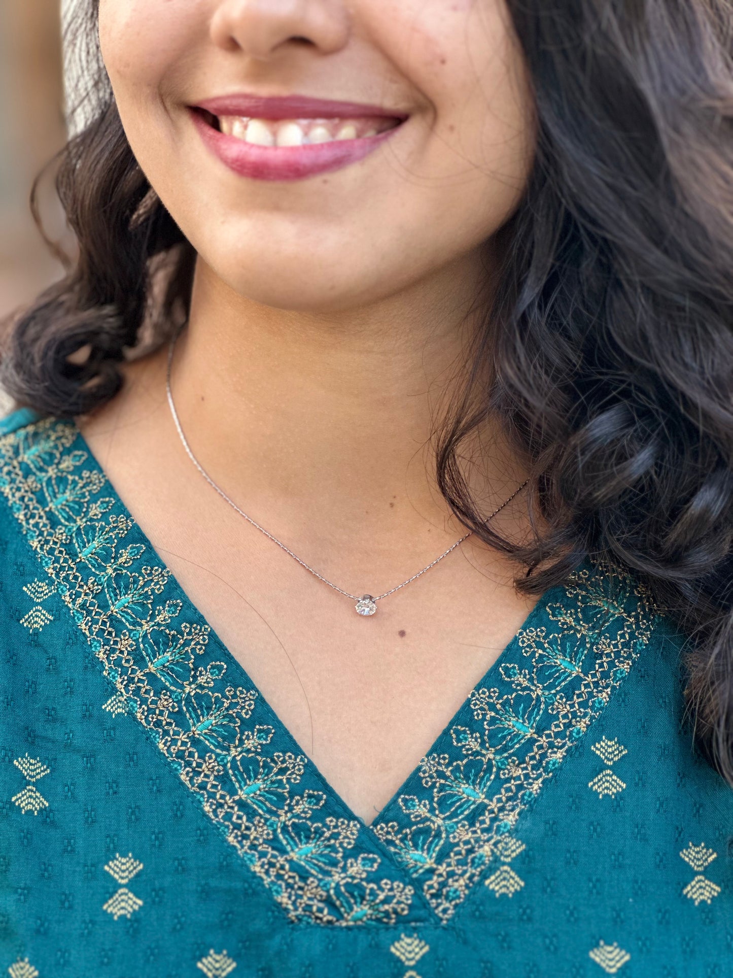 Gleam Necklace