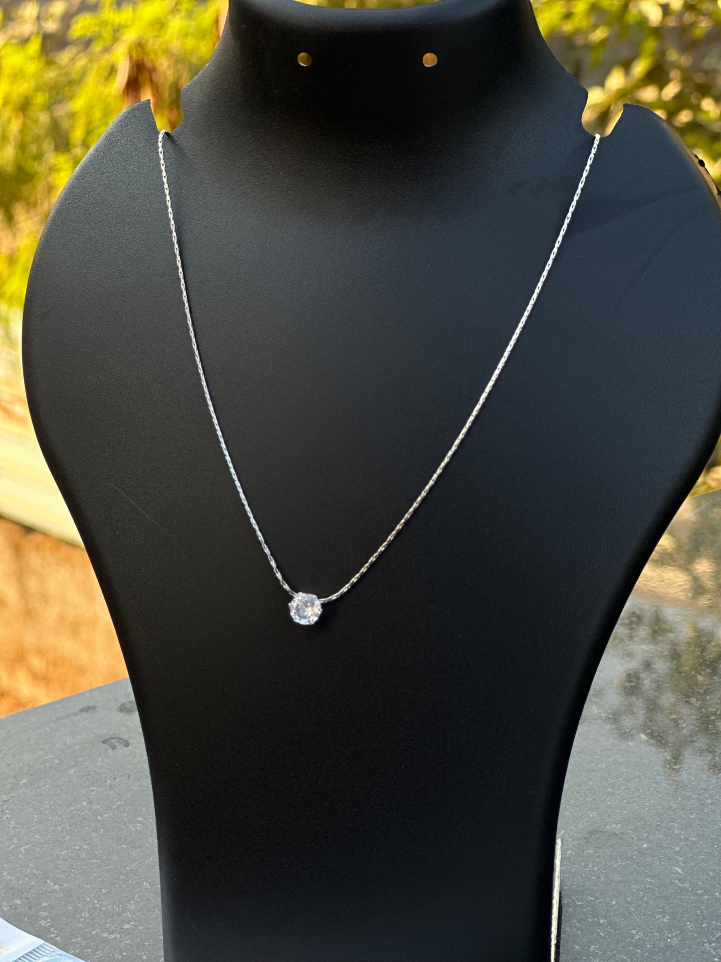 Gleam Necklace
