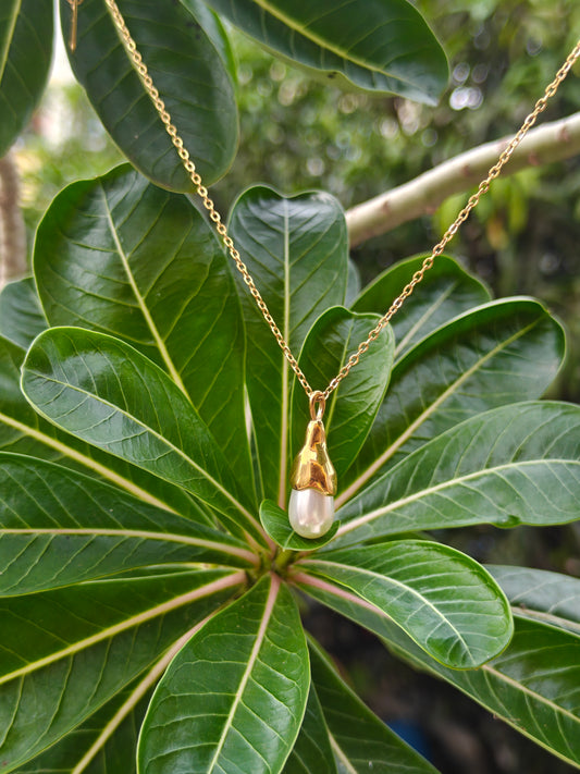 Elixir Pearl Necklace